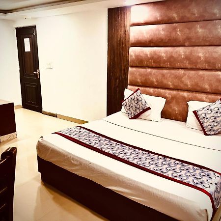 Hotel Asian Plaza Delhi Airport Нью-Делі Екстер'єр фото
